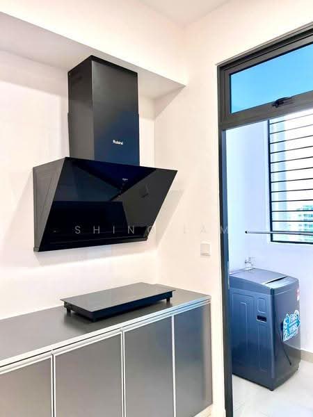 Condominium for Rent at Queens Residences Q1 @ Queens Waterfront - Shing Lam - Kitchen - PropertyGuru.com.my