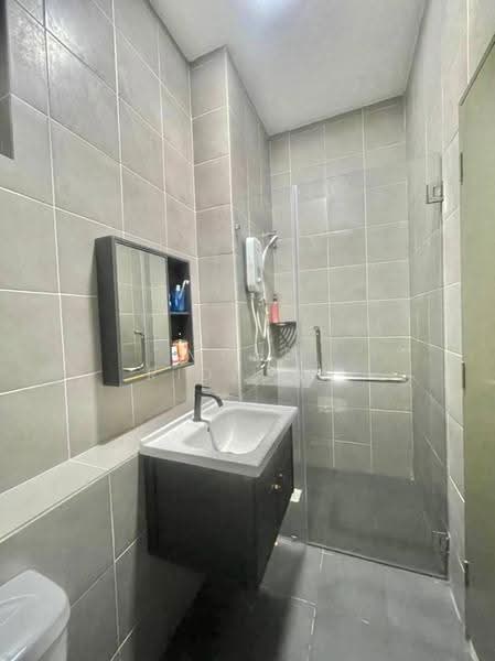 Pangsapuri untuk Dijual di Idaman Abadi - Mohd Ridzuan - Bathroom - PropertyGuru.com.my