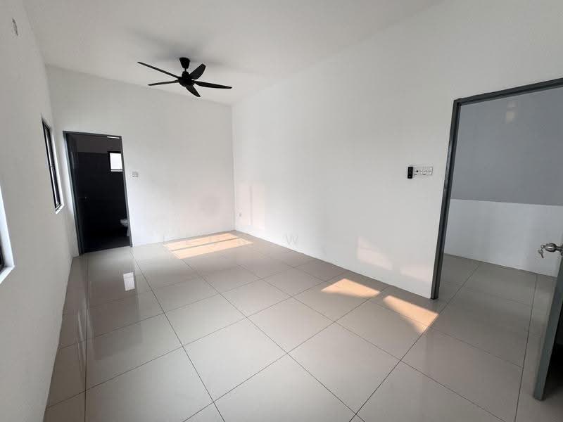 Rumah Berkembar untuk Disewa di Taman Scientex Rawang (Rawang) - LEON WONG - Interior - PropertyGuru.com.my