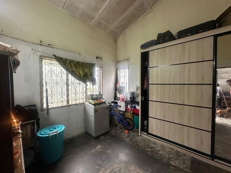 Rumah Teres 1-Tingkat untuk Dijual di Taman Melaka Baru (Batu Berendam) - King Song - Interior - PropertyGuru.com.my