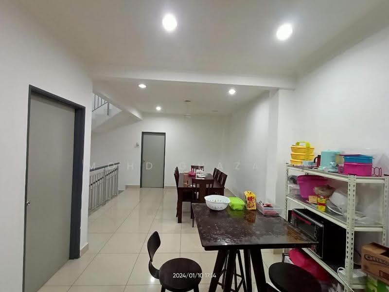 Rumah Teres 2.5-Tingkat untuk Dijual di Kajang (Selangor) - Mohd Ghazali - Dining Room - PropertyGuru.com.my