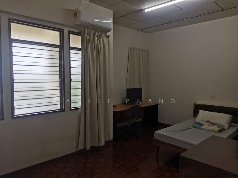 2-storey Terraced House for Sale in Pulau Tikus (Penang) - Daniel Phang - Bedroom - PropertyGuru.com.my