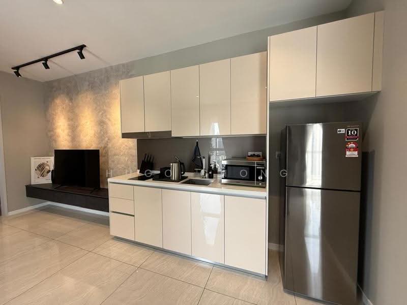 Kediaman Servis untuk Dijual di Quill Residence - Hugo Chong - Kitchen - PropertyGuru.com.my