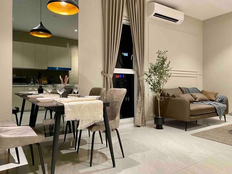 Kediaman Servis untuk Dijual di Quill Residence - Hugo Chong - Dining Room - PropertyGuru.com.my
