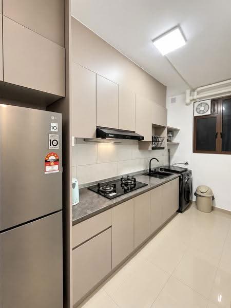 Service Residence for Rent at The Glenz @ Glenmarie - Jay Wong - Kitchen - PropertyGuru.com.my