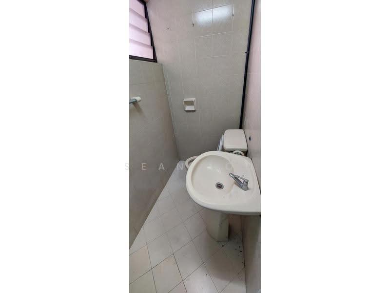 Condominium for Sale at Villa Putra - Sean Loo - Bathroom - PropertyGuru.com.my