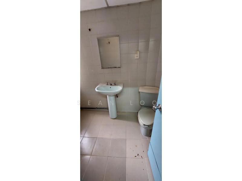 Condominium for Sale at Villa Putra - Sean Loo - Bathroom - PropertyGuru.com.my