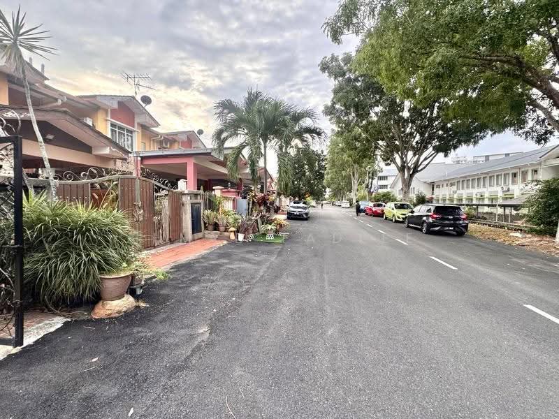 Rumah Teres 2-Tingkat untuk Dijual di Bandar Seri Putra (Bangi) - Ahmad Fadlee - PropertyGuru.com.my