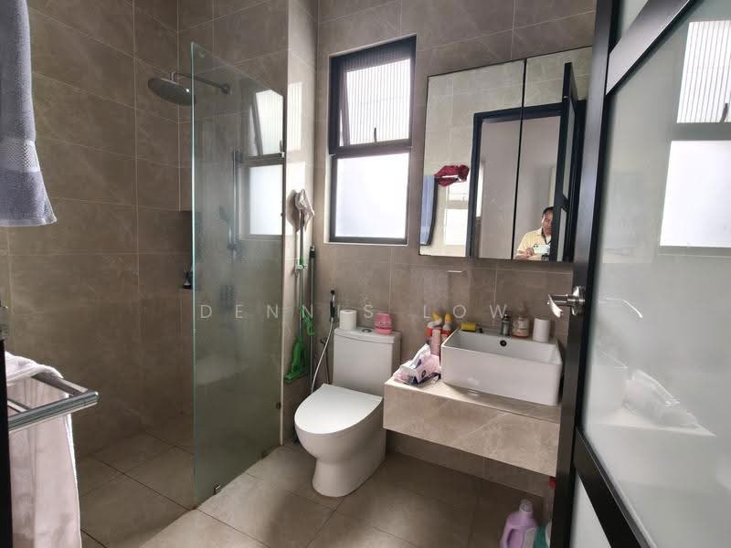 Rumah Teres 2-Tingkat untuk Dijual di Setia Alam (Selangor) - Dennis Low - Bathroom - PropertyGuru.com.my