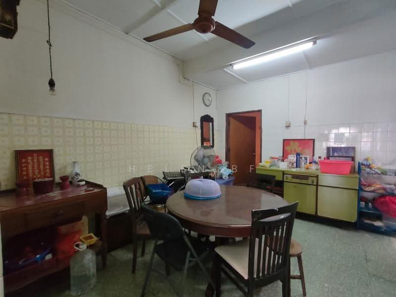 Rumah Teres untuk Dijual di Taman Hilir (Melaka City) - Helen BF - Dining Room - PropertyGuru.com.my
