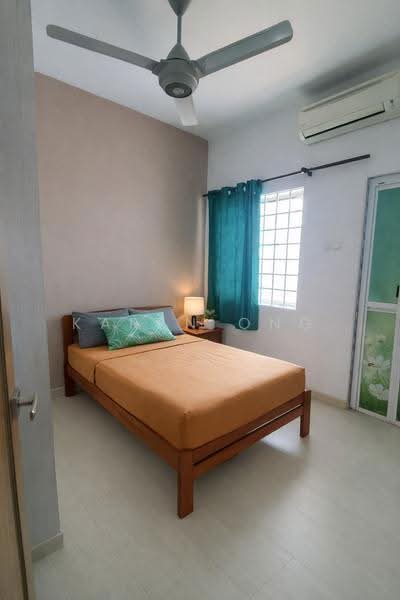 Rumah Teres 2-Tingkat untuk Dijual di Putra Heights (Subang Jaya) - Karen Ong - Bedroom - PropertyGuru.com.my