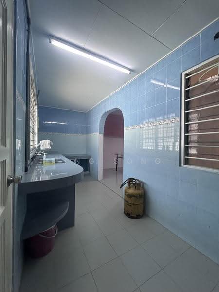 Rumah Teres 1-Tingkat untuk Disewa di Taman Bertam Perdana (Bertam) - King Song - Kitchen - PropertyGuru.com.my