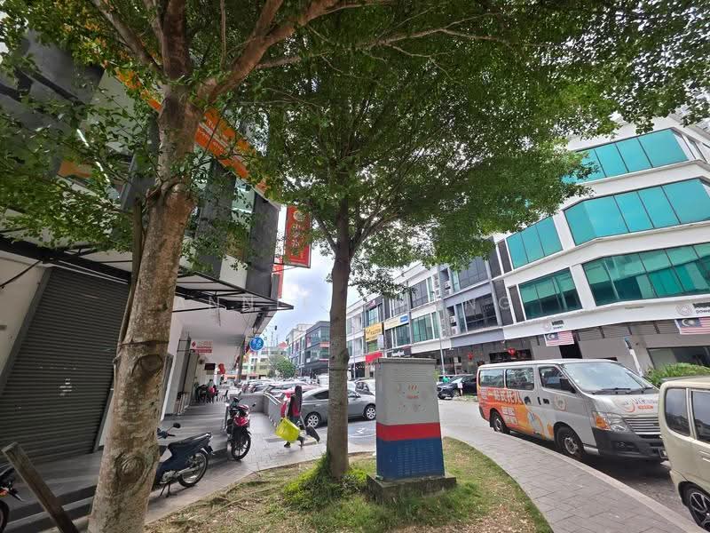 Retail Space for Sale in Bandar Kinrara Seksyen 5 (Bandar Kinrara) - Annie Chong - Exterior - PropertyGuru.com.my