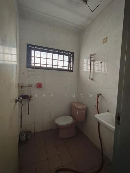 Bungalow House untuk Disewa di Taman Istimewa (Tebrau) - Ray Tung - Bathroom - PropertyGuru.com.my