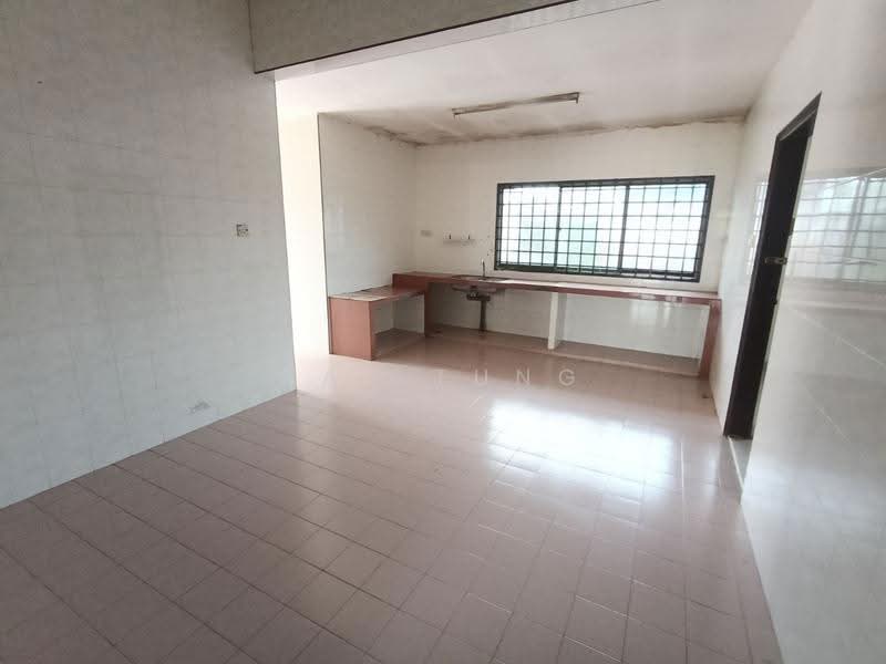 Bungalow House untuk Disewa di Taman Istimewa (Tebrau) - Ray Tung - Kitchen - PropertyGuru.com.my