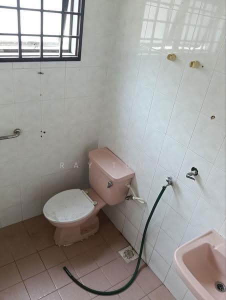 Bungalow House untuk Disewa di Taman Istimewa (Tebrau) - Ray Tung - Bathroom - PropertyGuru.com.my