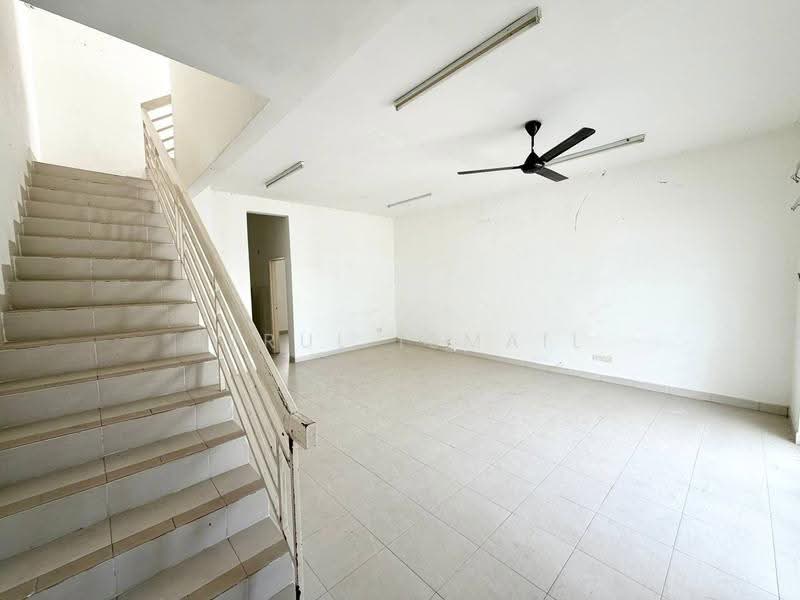 Rumah Teres 2-Tingkat untuk Dijual di Seri Kembangan (Selangor) - Azrul Ismail - Interior - PropertyGuru.com.my