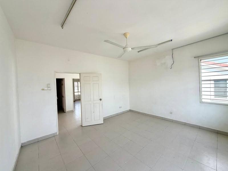 Rumah Teres 2-Tingkat untuk Dijual di Seri Kembangan (Selangor) - Azrul Ismail - Interior - PropertyGuru.com.my