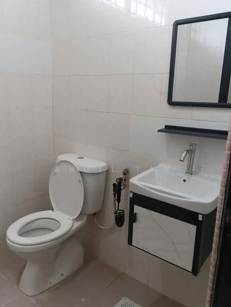 Rumah Teres 2-Tingkat untuk Dijual di Taman Skudai Baru (Skudai) - Angel Tan - Bathroom - PropertyGuru.com.my
