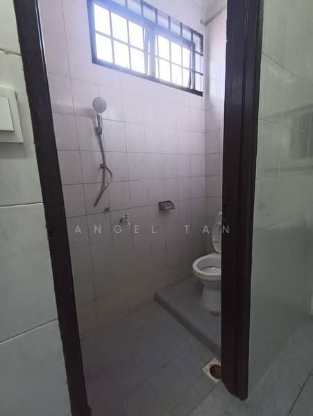 Rumah Teres 2-Tingkat untuk Dijual di Taman Skudai Baru (Skudai) - Angel Tan - Bathroom - PropertyGuru.com.my