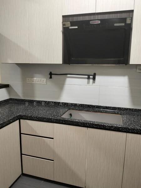 Service Residence for Rent at Impian Senibong Apartment - Bernard Lim - Kitchen - PropertyGuru.com.my
