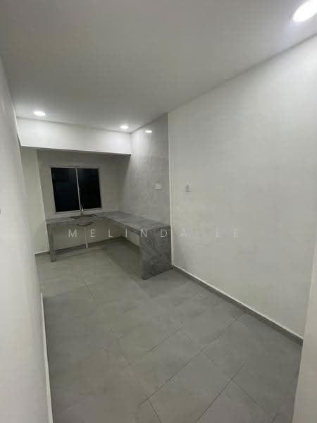 2-storey Terraced House for Sale in Taman Nora (Ulu Tiram) - Melinda Ee - Kitchen - PropertyGuru.com.my