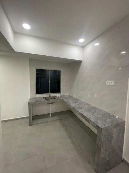 2-storey Terraced House for Sale in Taman Nora (Ulu Tiram) - Melinda Ee - Kitchen - PropertyGuru.com.my