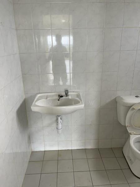 Pangsapuri untuk Dijual di Prima Regency - Ivy Low - Bathroom - PropertyGuru.com.my