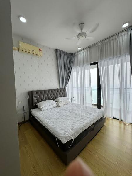 Kondominium untuk Disewa di Royal Strand @ Country Garden Danga Bay - Jensen Goh - Bedroom - PropertyGuru.com.my