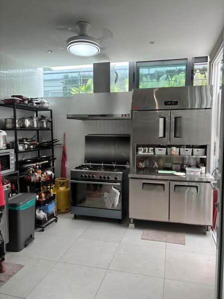 Rumah Bandar untuk Dijual di Bukit Kiara (Kuala Lumpur) - Nur Liyana . - Kitchen - PropertyGuru.com.my
