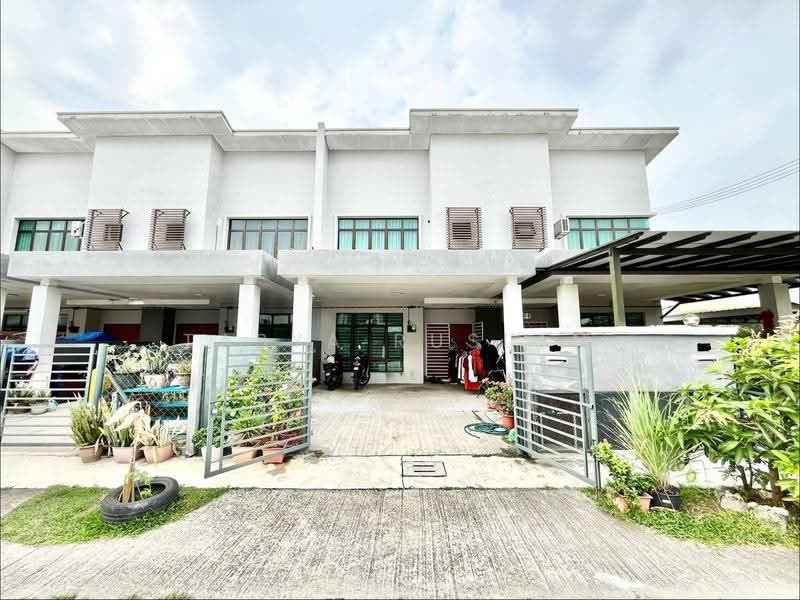 2-storey Terraced House for Sale in Seksyen 30 (Shah Alam) - Tasya Ruslan - PropertyGuru.com.my