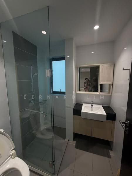 Kediaman Servis untuk Disewa di Molek Pine 4 - Bernard Lim - PropertyGuru.com.my