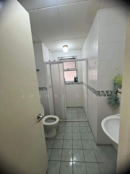 Kondominium untuk Disewa di Seri Maya Condominium - Johnny Khor - Bathroom - PropertyGuru.com.my
