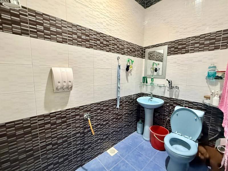 1-storey Terraced House for Sale in Skudai (Johor) - Ah Liang - Bathroom - PropertyGuru.com.my