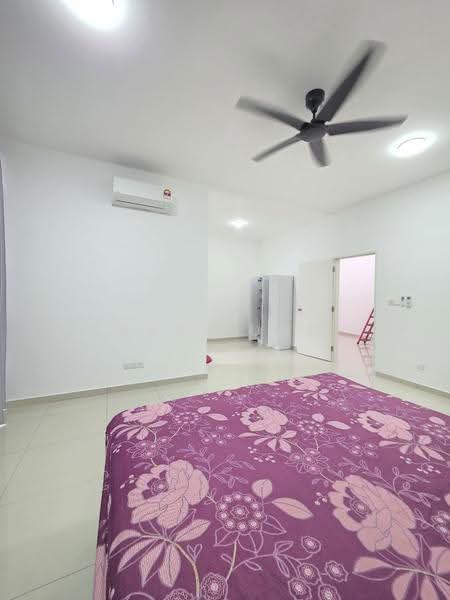Rumah Teres 2-Tingkat untuk Disewa di Taman Desa Tebrau (Tebrau) - Ray Tung - Bedroom - PropertyGuru.com.my