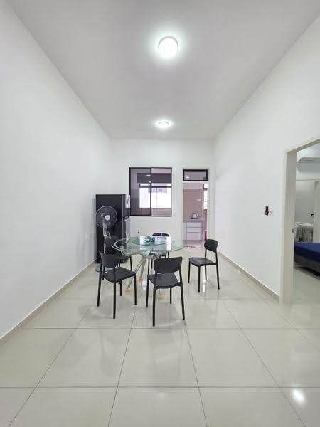 Rumah Teres 2-Tingkat untuk Disewa di Taman Desa Tebrau (Tebrau) - Ray Tung - Dining Room - PropertyGuru.com.my
