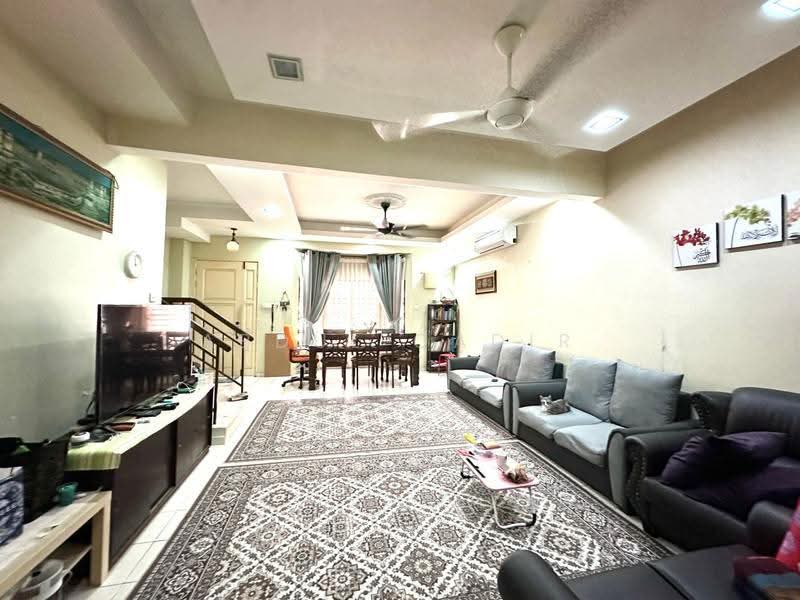 Rumah Teres 2-Tingkat untuk Dijual di Taman Puncak Saujana (Kajang) - Abdul Qadir - Living Room - PropertyGuru.com.my