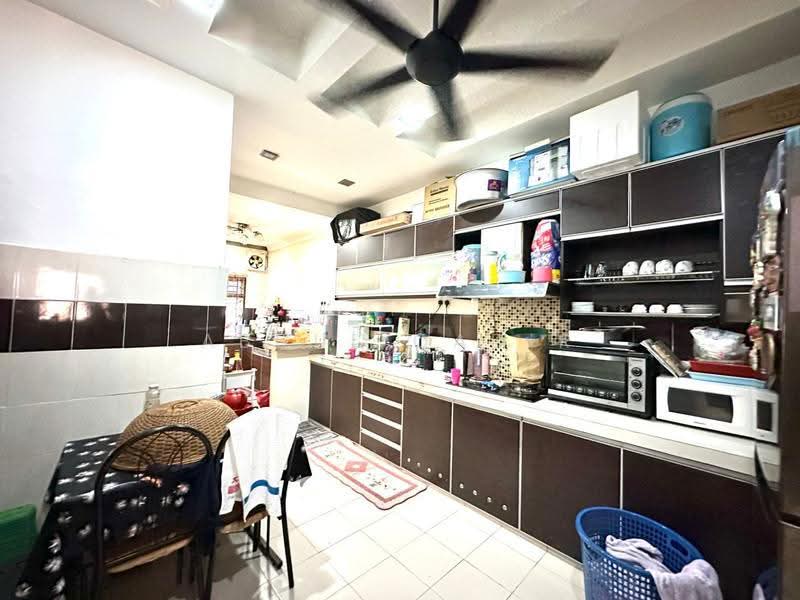 Rumah Teres 2-Tingkat untuk Dijual di Taman Puncak Saujana (Kajang) - Abdul Qadir - Kitchen - PropertyGuru.com.my