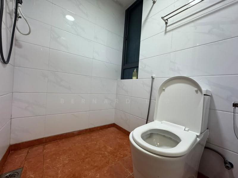 Service Residence for Rent at Country Garden Central Park - Bernard Lim - Bathroom - PropertyGuru.com.my