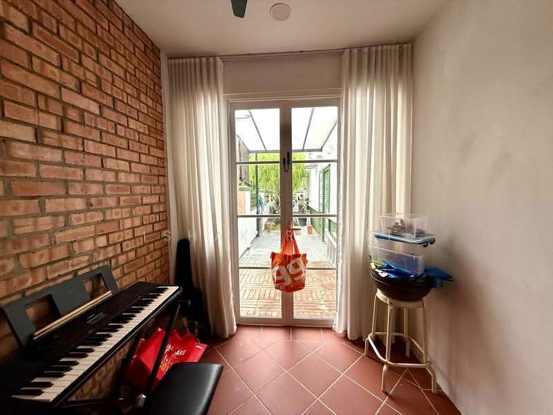 2-storey Terraced House for Sale in Denai Alam (Shah Alam) - Ishak Ramli - Interior - PropertyGuru.com.my