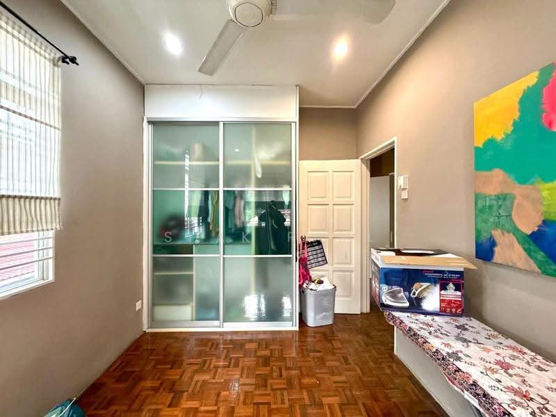 2-storey Terraced House for Sale in Denai Alam (Shah Alam) - Ishak Ramli - Bedroom - PropertyGuru.com.my
