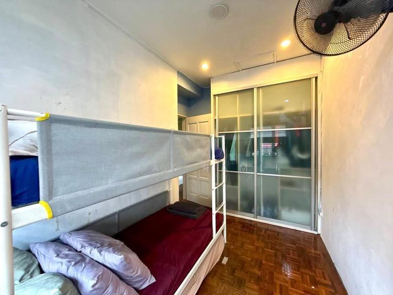 2-storey Terraced House for Sale in Denai Alam (Shah Alam) - Ishak Ramli - Bedroom - PropertyGuru.com.my