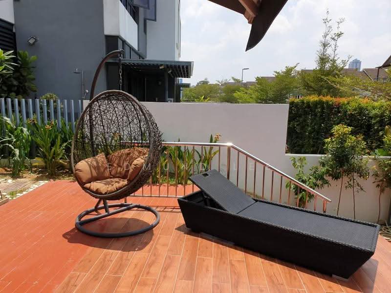 Semi-Detached House for Sale in Lake Fields (Sungai Besi) - Edmund Lee - PropertyGuru.com.my