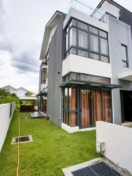 Semi-Detached House for Sale in Lake Fields (Sungai Besi) - Edmund Lee - PropertyGuru.com.my