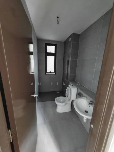 Service Residence for Sale at 8Scape Residence @ Sutera - Ah Liang - PropertyGuru.com.my