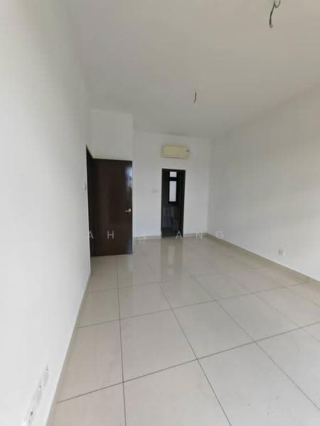 Service Residence for Sale at 8Scape Residence @ Sutera - Ah Liang - PropertyGuru.com.my