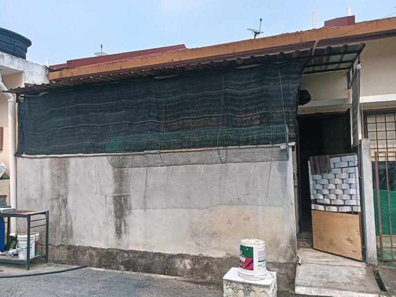1-storey Terraced House for Sale in Kampung Rantau Panjang (Kapar) - Hazeman Omar - Exterior - PropertyGuru.com.my