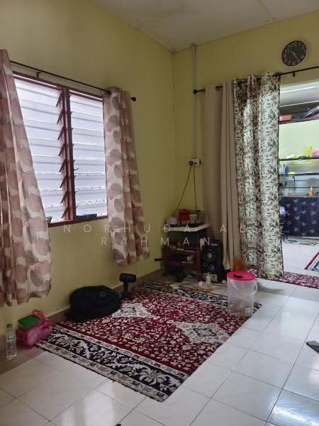 Tanah Kediaman untuk Dijual di Kampung Pandan Dalam (Ampang) - Norhuda Ab Rahman - Living Room - PropertyGuru.com.my