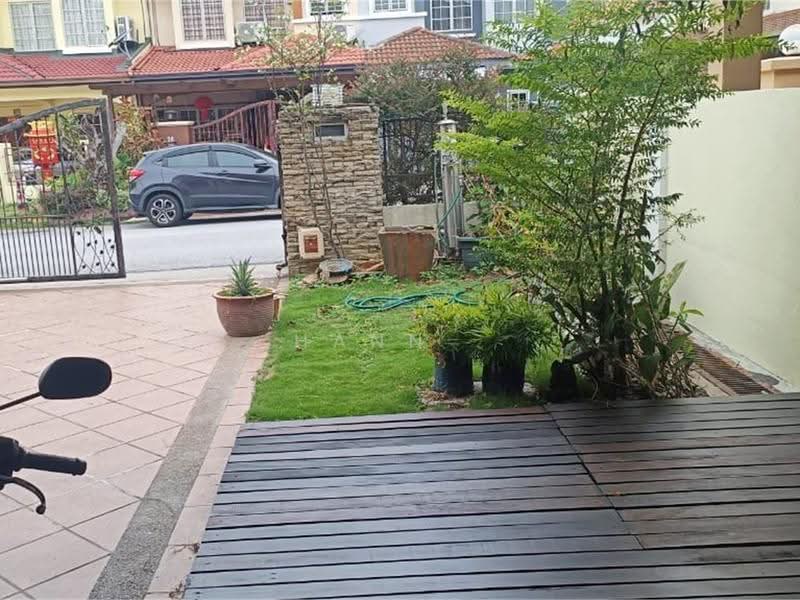 Terraced House for Rent in Bandar Puteri Puchong (Puchong) - Hann . - Exterior - PropertyGuru.com.my