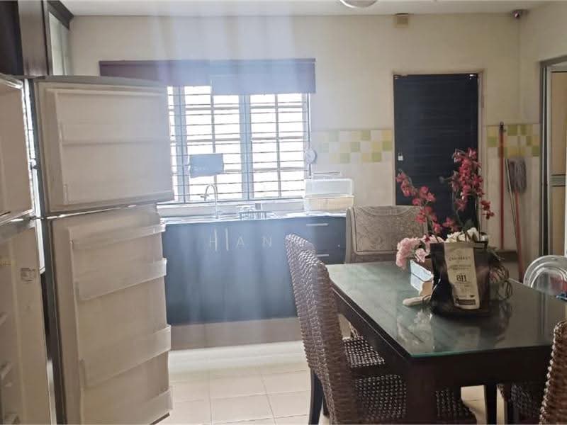 Terraced House for Rent in Bandar Puteri Puchong (Puchong) - Hann . - Kitchen - PropertyGuru.com.my